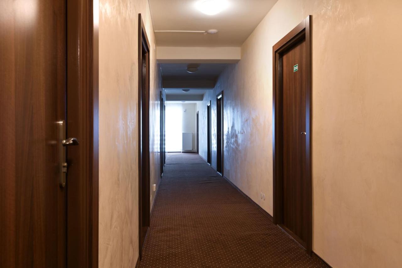 Hotel Lesana Stara Lesna Exterior photo